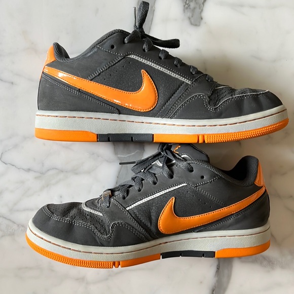 Nike Air Prestige III Grey and Orange - Picture 2 of 7